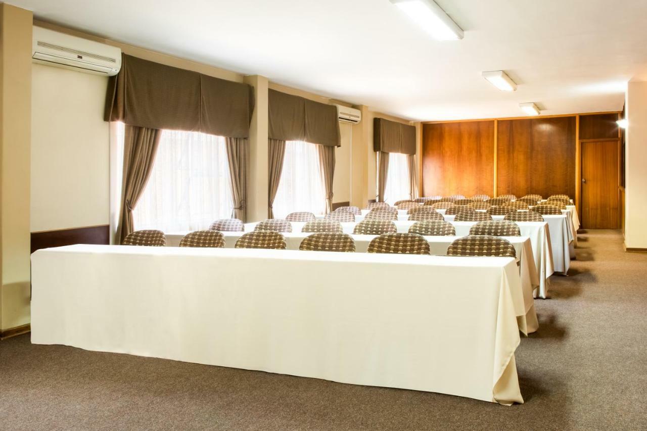 Elgro Hotel Potchefstroom Buitenkant foto